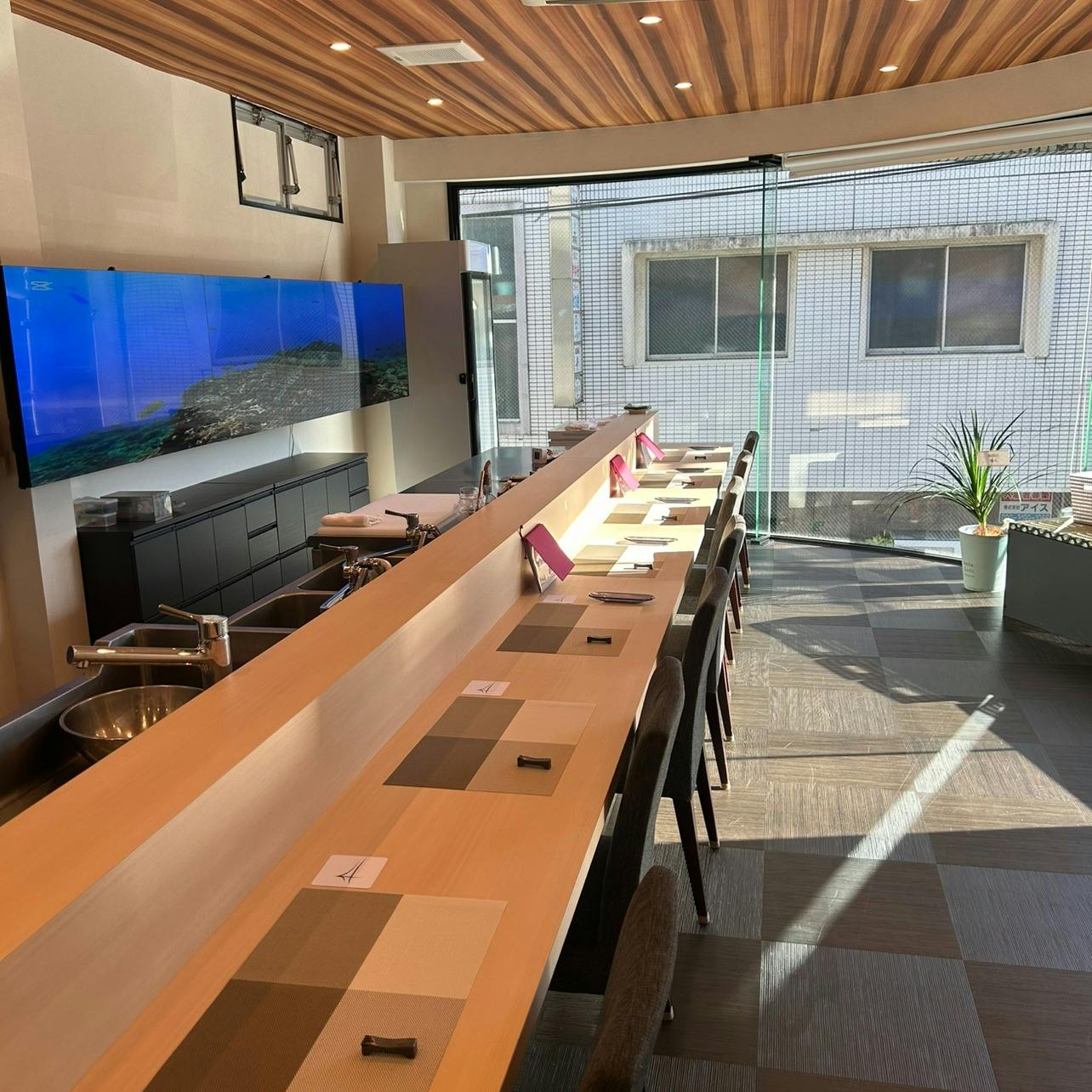 落ち着いた雰囲気の店内