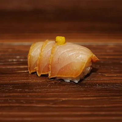 秋田の四季を握りに込めて