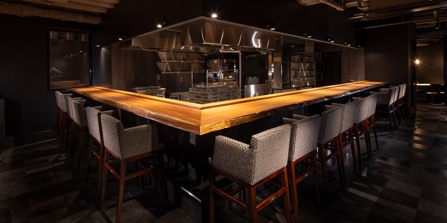 山 ワンランク上の世界の山ちゃん 有楽町店 - 画像1