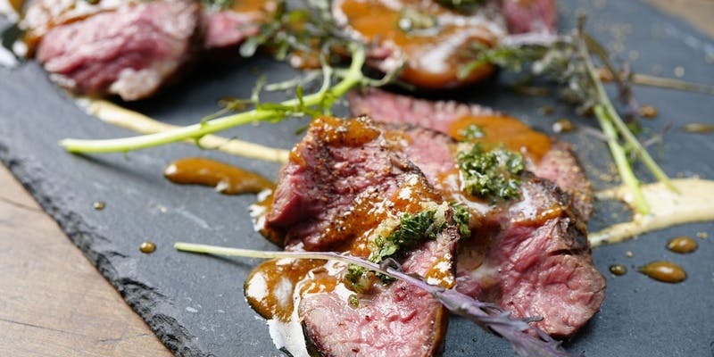 【宴会に！】スタンダードコース飲み放題付き　人気メニュー多数ご用意！