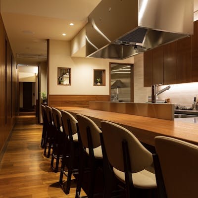 落ち着いた雰囲気の店内で特別な時間を