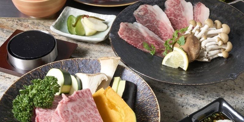 【A5ランク黒毛和牛のコース】前菜3種盛合せ、黒毛和牛サーロイン100gなど全8品＋2H飲み放題