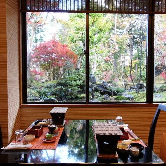 特別な日を彩る個室での食事