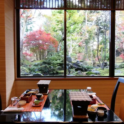 特別な日を彩る個室での食事