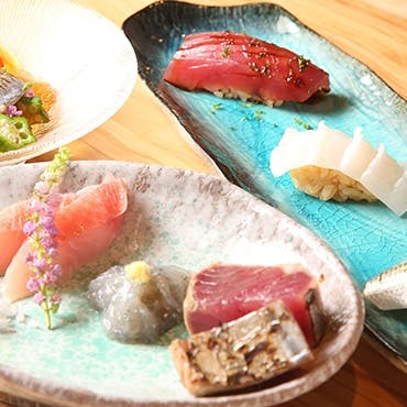 高知の新鮮な食材を使ったおまかせコース