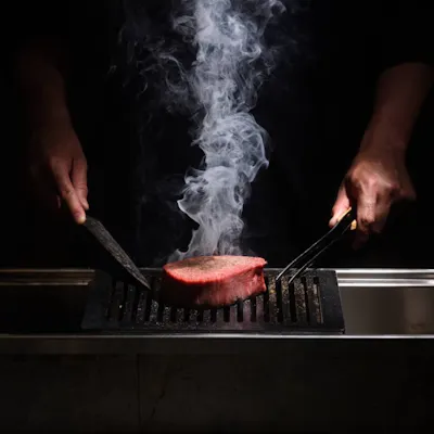 落ち着いた雰囲気の店内