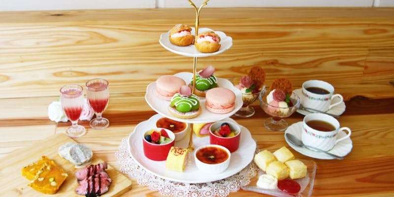 ローズづくしの大満足アフタヌーンティー  