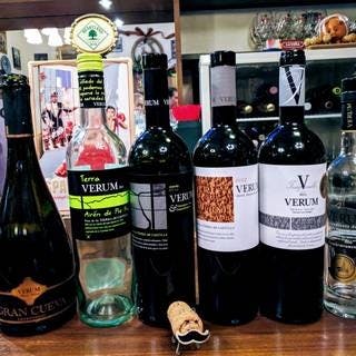 厳選されたスペインワインとシェリー酒