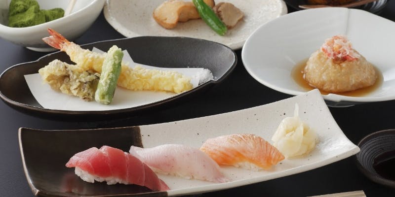 【ランチコース梅】　お昼の限定コース　デザート・コーヒー付き