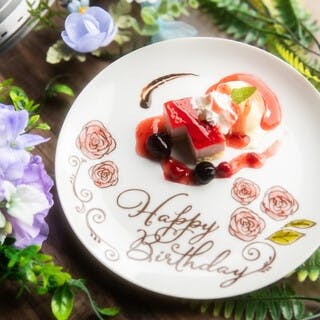 落ち着いた雰囲気の店内空間