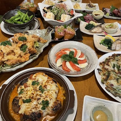 和洋折衷の多彩なメニュー