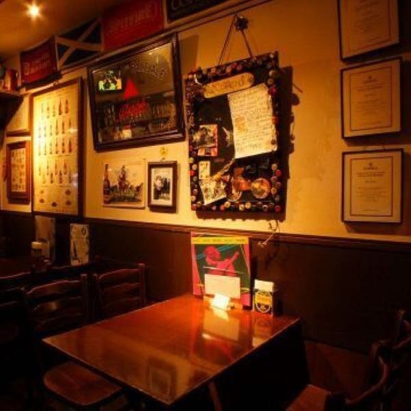 落ち着いた雰囲気の店内