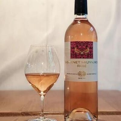 多彩なロゼワインをグラスで堪能