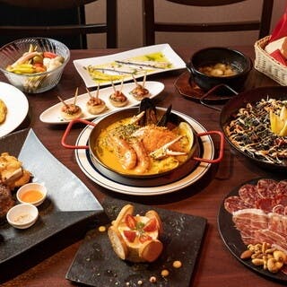 忘年会や貸し切り等のご相談はお電話にて承っております。