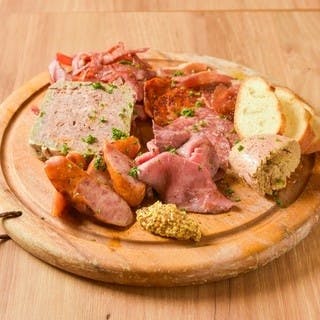 気軽に楽しめる鉄板バル