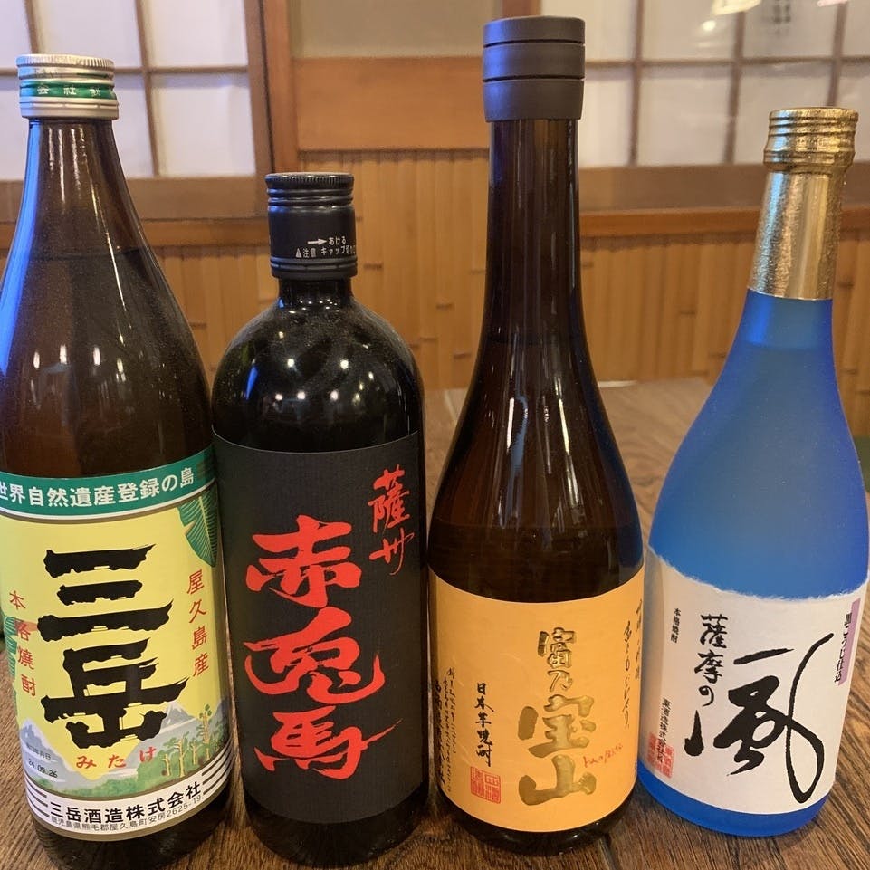 全国から厳選した日本酒の数々