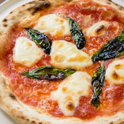 美味しい料理と多彩なドリンクメニュー