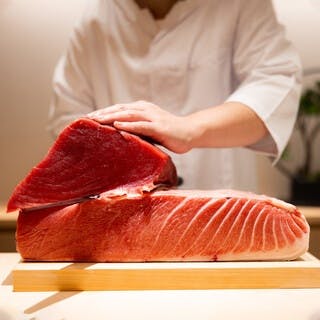 カウンター席で 職人の技を堪能