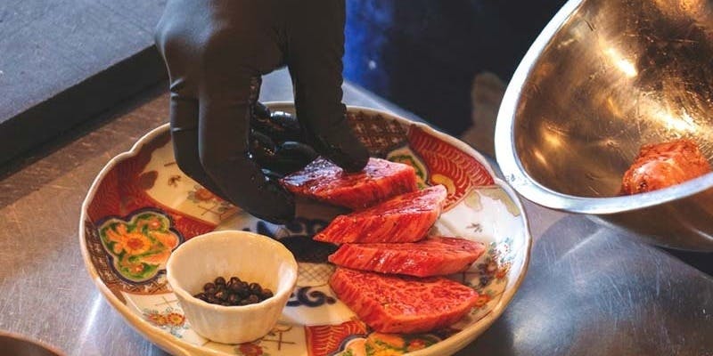 【フルアテンドコース】1番人気！専属の焼き師が焼く全15品10000円＋2時間飲み放題