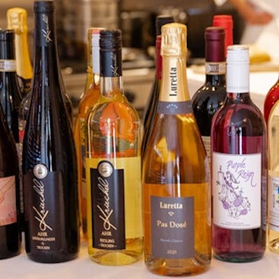 ソムリエ厳選のワインと豊富なノンアルコール