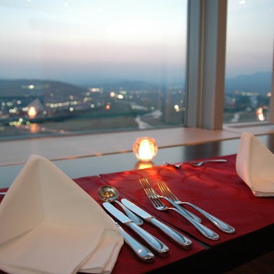 落ち着いた雰囲気の店内で特別なひとときを