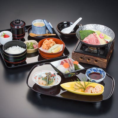 伝統と革新が融合する店主渾身の逸品料理