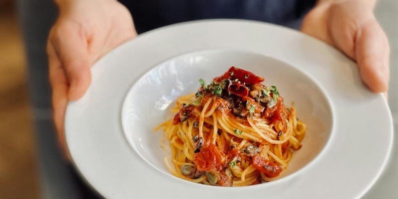 【宴会・シェアコース】パスタ、ハーブ鶏のコンフィなど贅沢に楽しむ全7品＋飲み放題2h（リクエスト予約）