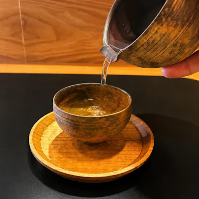 8席だけのカウンターで愉しむ季節のおまかせ