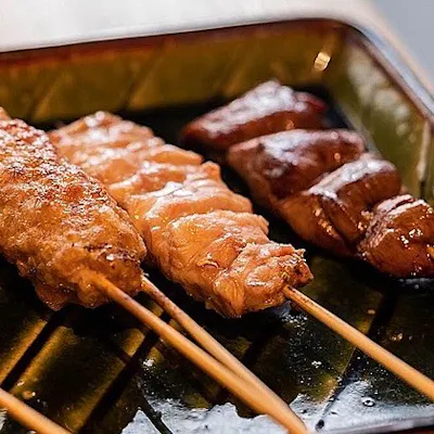 焼鳥と多彩な一品料理をコースで満喫