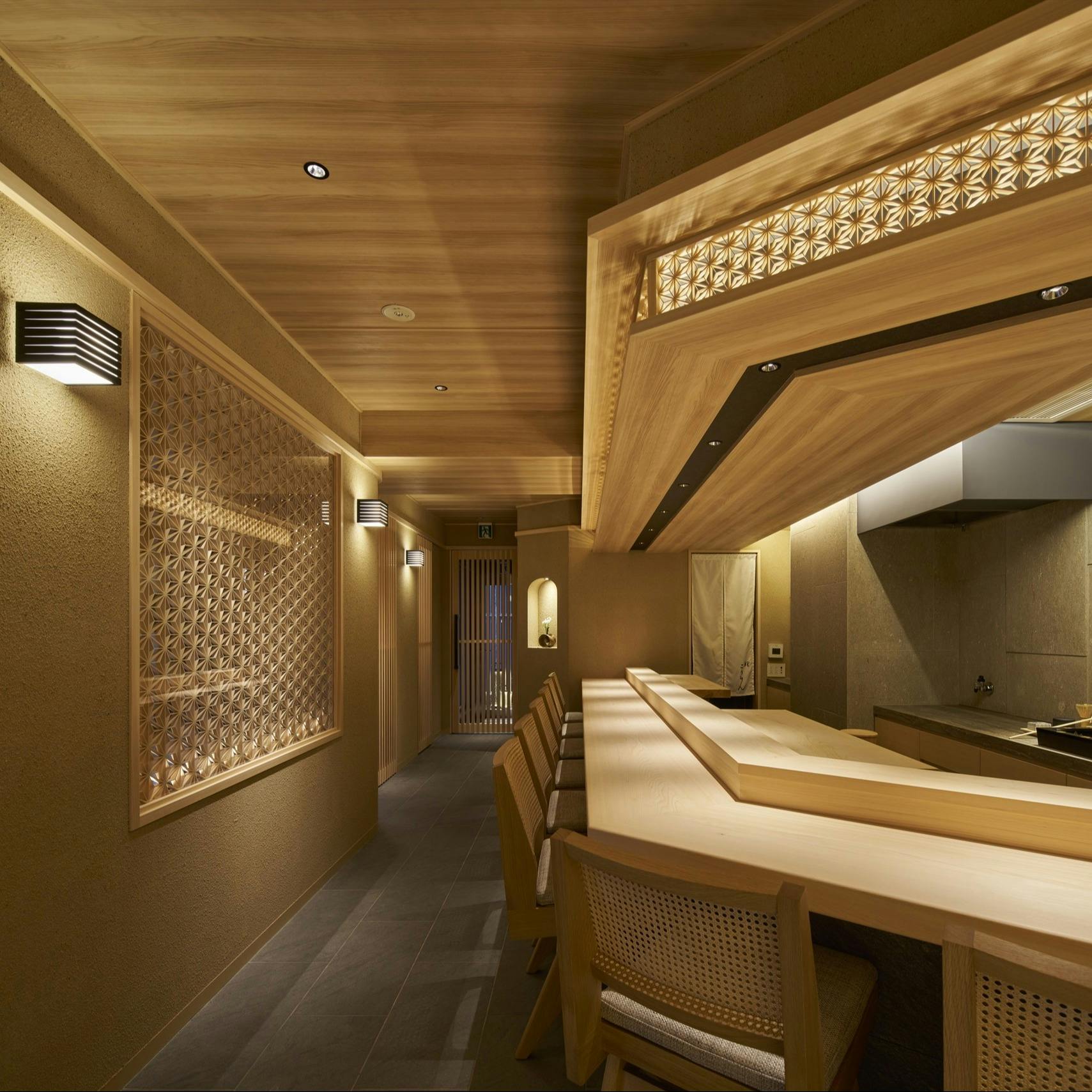 落ち着いた雰囲気の店内