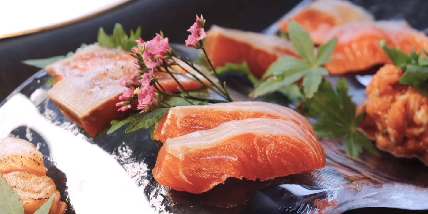 駆け込み無料食堂 兼 銀鮭専門割烹 ウチワラベ - 画像6