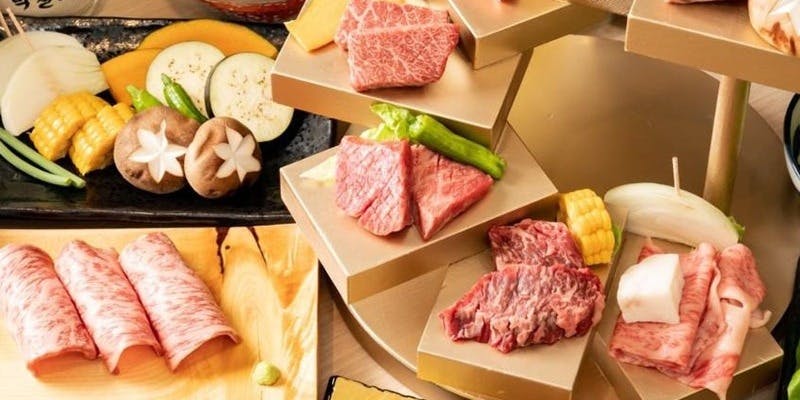 【神コース】一牛名物神戸牛8段盛り＆極上和牛握り寿司等を満喫（全16品）