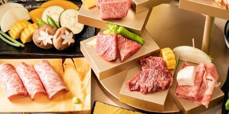 【神コース】一牛名物神戸牛8段盛り＆極上和牛握り寿司等を満喫（全16品）