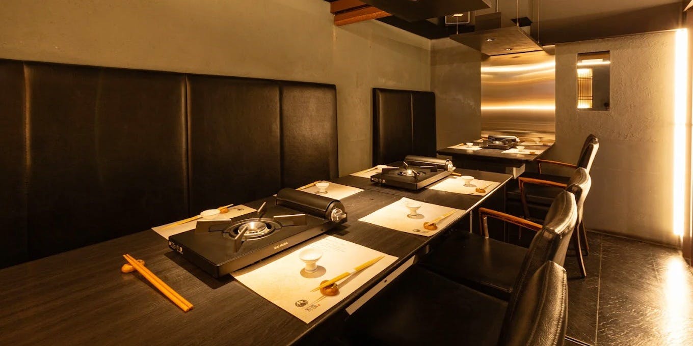 神戸和牛すき焼きしゃぶしゃぶ菊鶴 心斎橋店 - 画像1