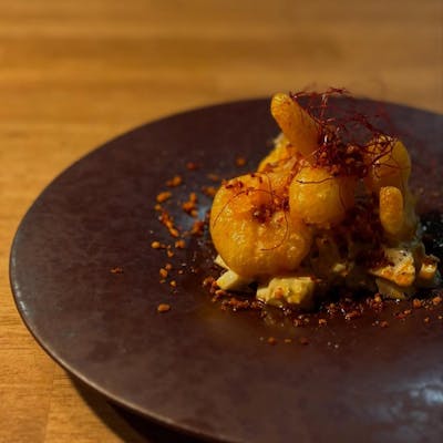 季節の恵みを盛り込んだ「おまかせ」コース