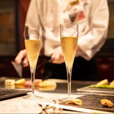 旨みと重なりのある、極上牛に寄り添う一杯たち