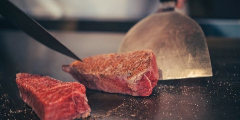 ー黒毛和牛ステーキと旬の味覚を愉しむ、贅を尽くした特選会席ー  いちょう