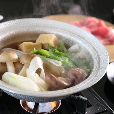 選び抜かれた和牛の旨みを、一鍋に凝縮