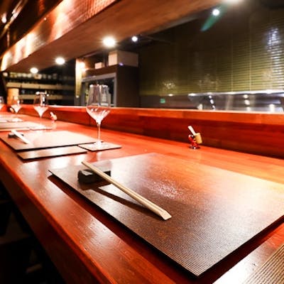 上質な大人の空間でゆったりと楽しむ