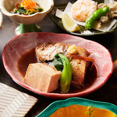 産地直送の極上のど黒と、旬食材を味わう本格和食コース
