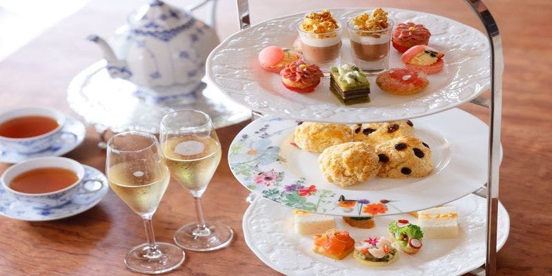 【アフターヌーンティー】＋冬を彩るベリーアフタヌーンティー12/16～1/31限定　