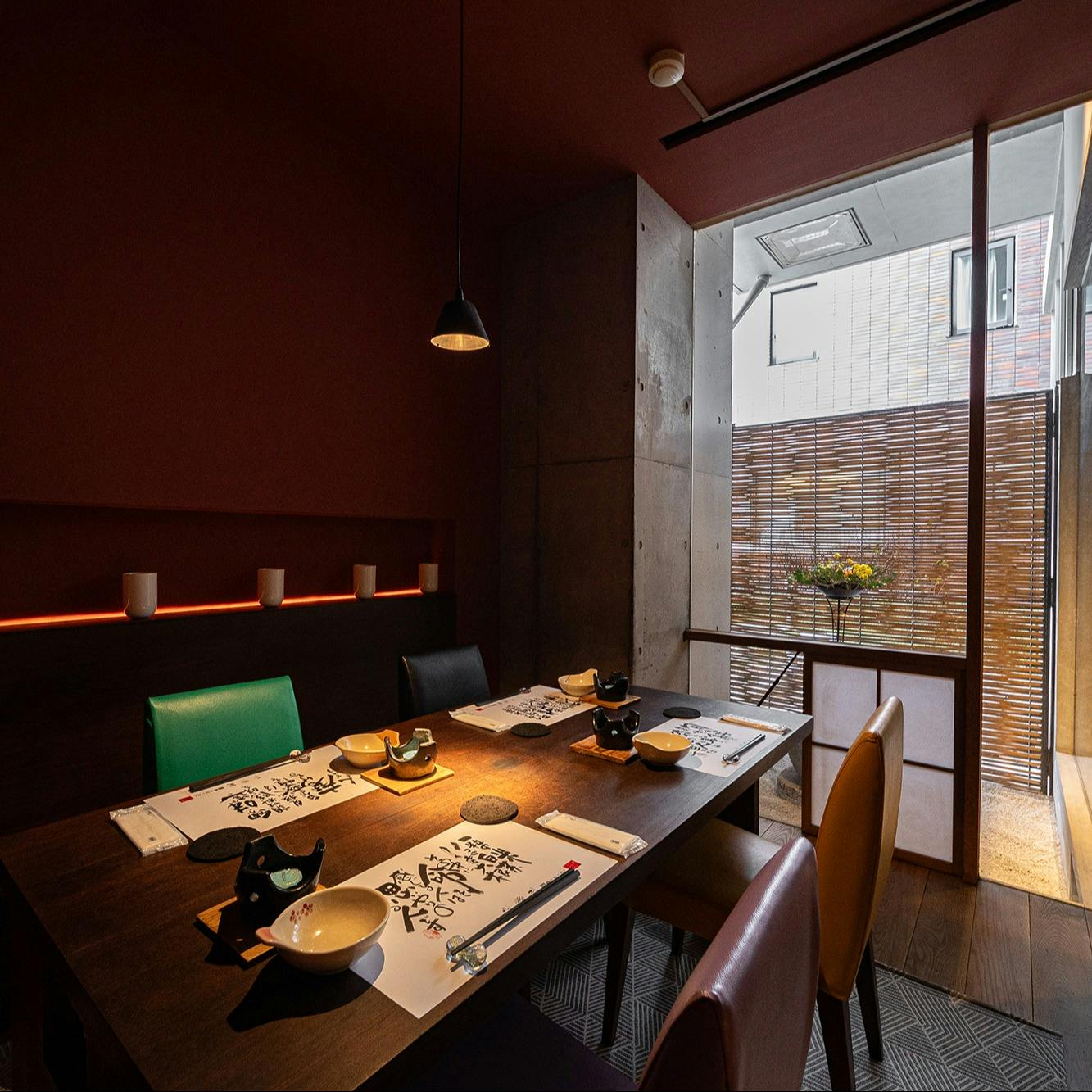 落ち着いた雰囲気の店内