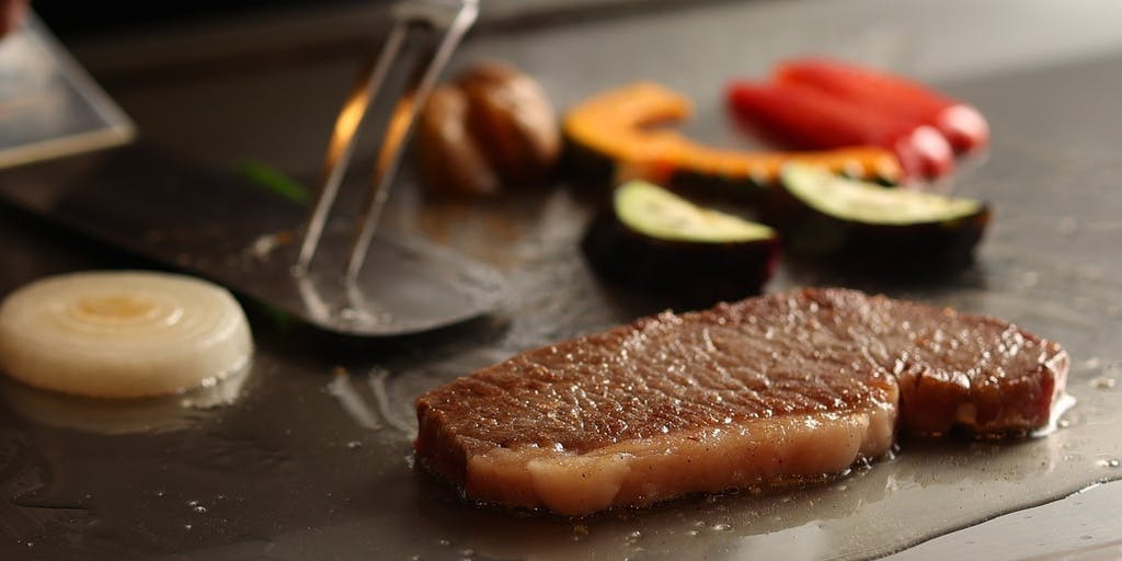 神戸牛鉄板焼き 和牛の刀 心斎橋1号店 - 画像8