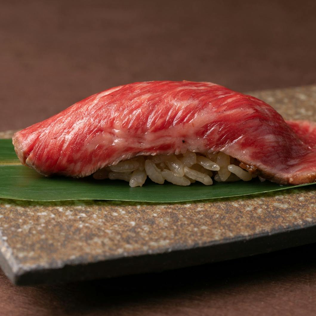 和の伝統と融合した神戸牛ステーキ寿司