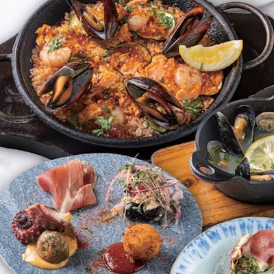 新鮮なシーフードを使った本格スペイン料理