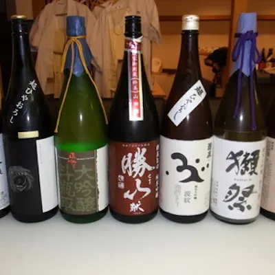 全国各地の厳選された日本酒を提供