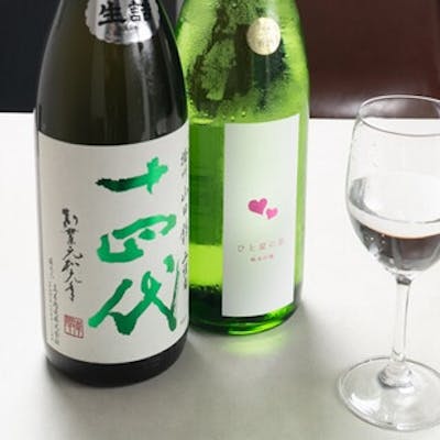季節の日本酒を豊富に取り揃え