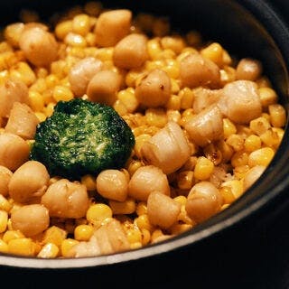 土鍋ご飯から旬の逸品まで五感で味わう料理