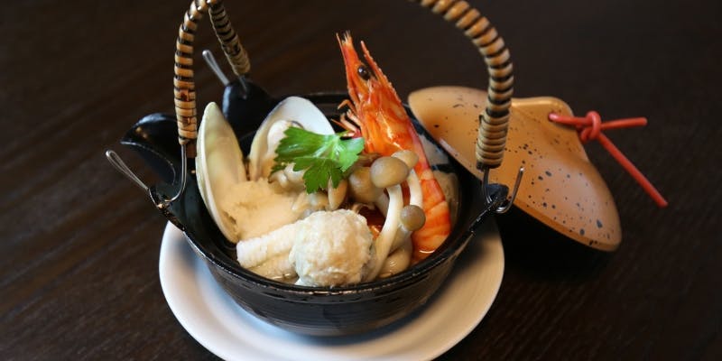 【葵】前菜、温物、冷菜、焼物、箸休、遊肴、留肴、食事、水物など全10品程度＋2H飲み放題（個室確約）