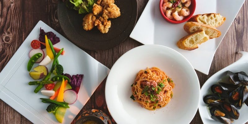 牛タンのローストビーフ・選べるピッツァを含む全8品＋飲み放題2時間